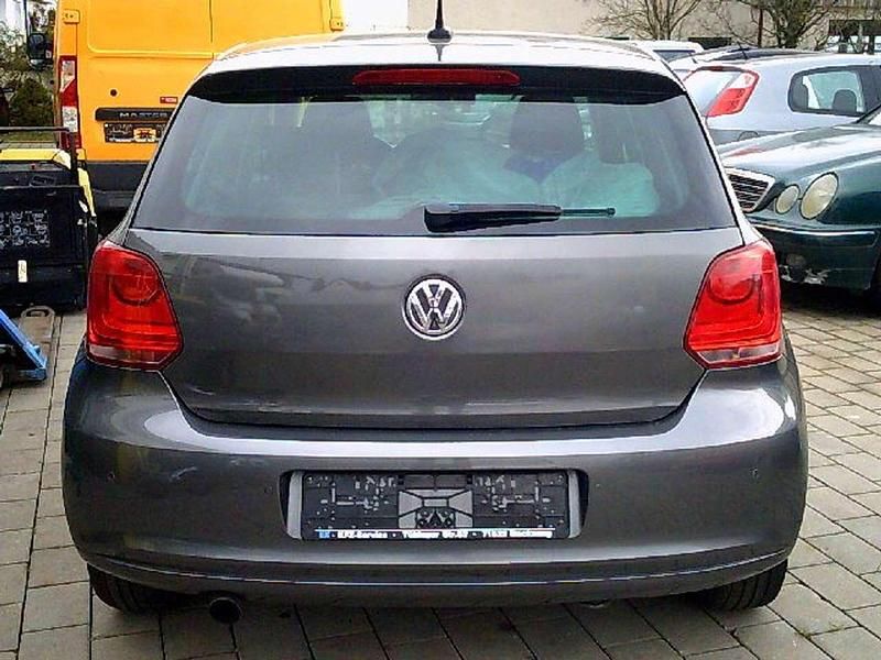 Gebraucht VW Polo Style 90 PS (66 kW) 2012 Pepper grey metallic Kleinwagen