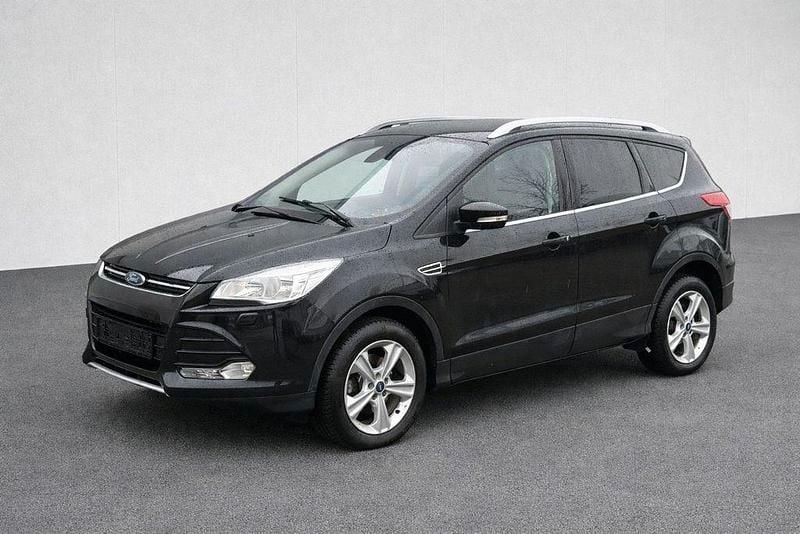 Gebraucht Ford Kuga Titanium 150 PS (110 kW) 2015 Schwarz SUV