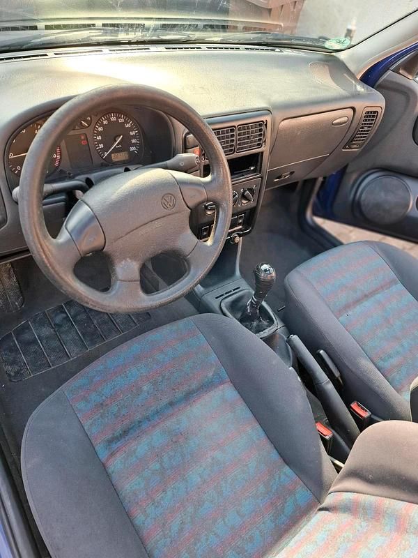 Gebraucht VW Polo 60 PS (44 kW) 1997 Schwarz Kleinwagen