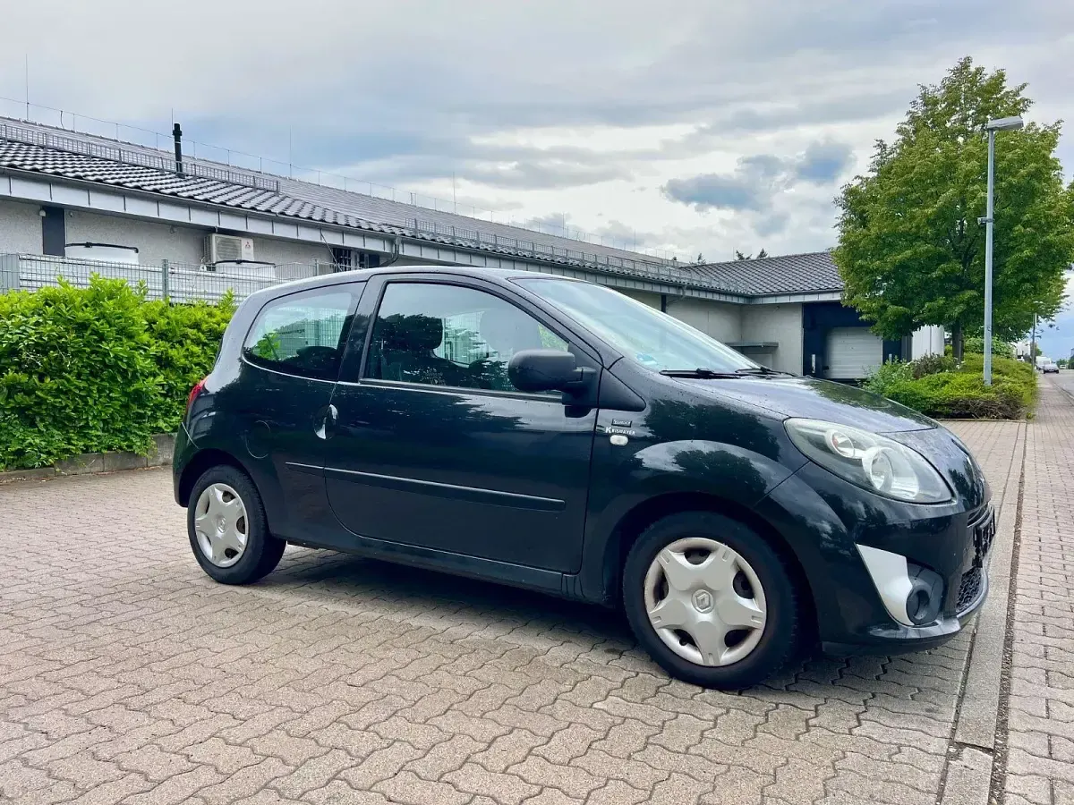 Gebraucht Renault Twingo 75 PS (55 kW) 2011 Schwarz Kleinwagen
