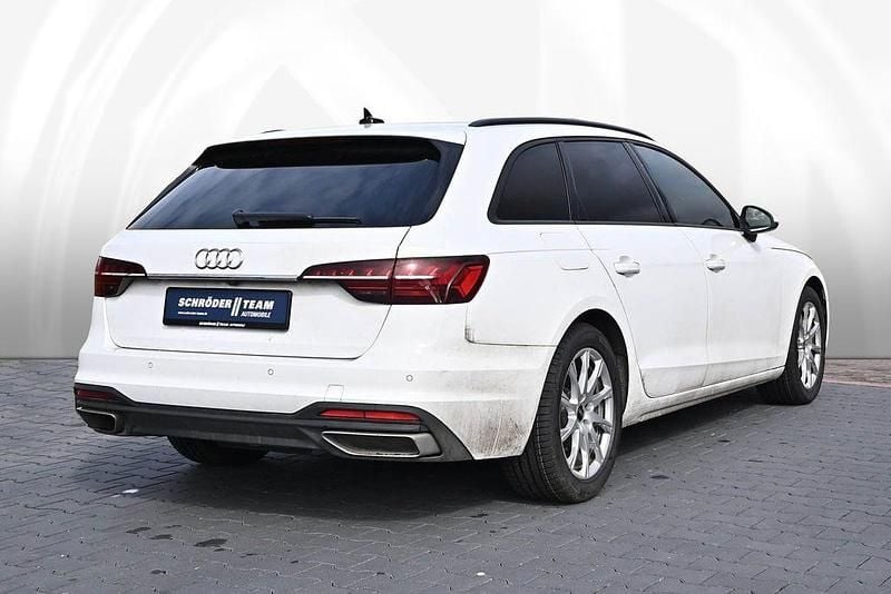 Gebraucht Audi A4 Sport 163 PS (119 kW) 2023 Weiß Kombi