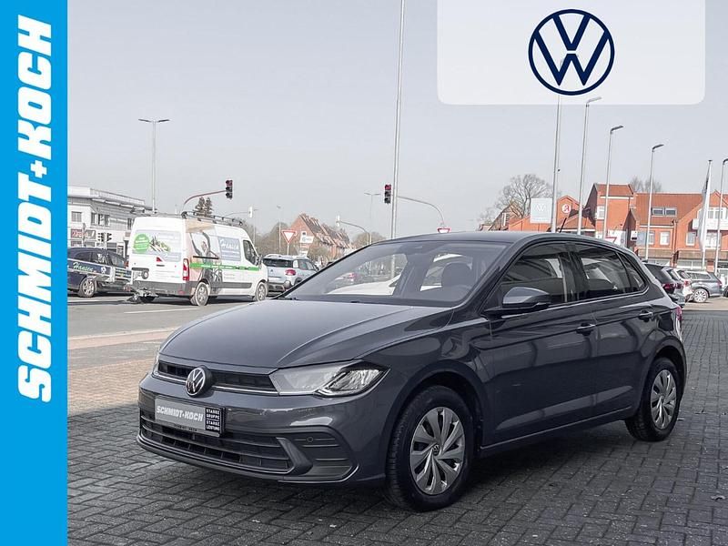 Gebraucht VW Polo Life 80 PS (58 kW) 2023 Rauchgrau (grau) Kleinwagen
