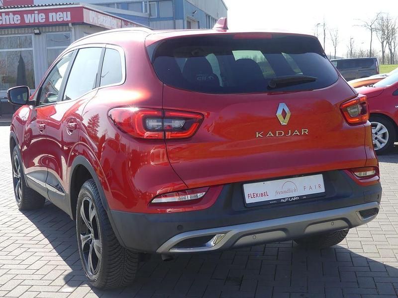 Gebraucht Renault Kadjar LIMITED 140 PS (102 kW) 2019 Rot SUV