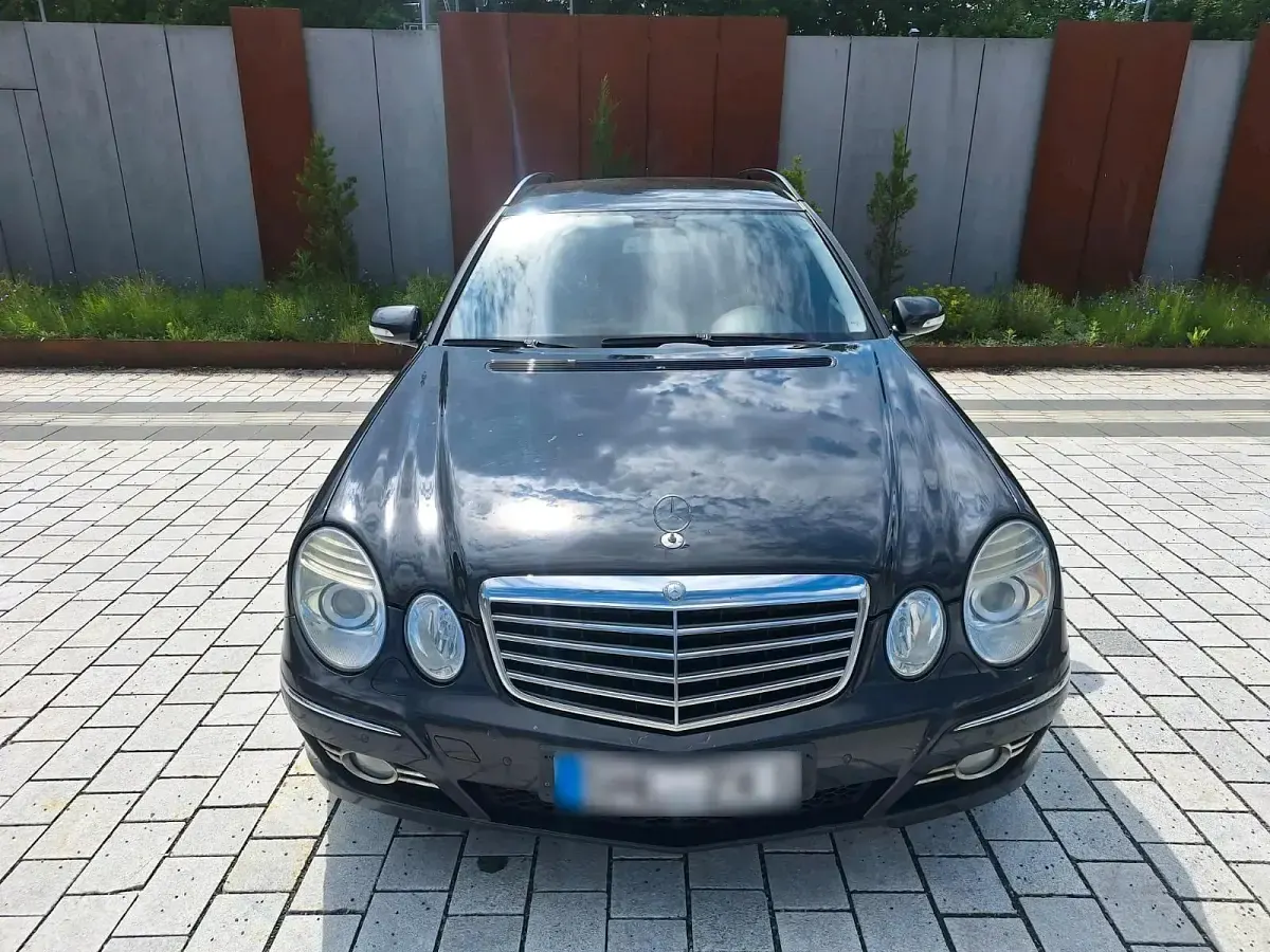 Gebraucht Mercedes 320 Avantgarde 224 PS (164 kW) 2007 Schwarz Kombi