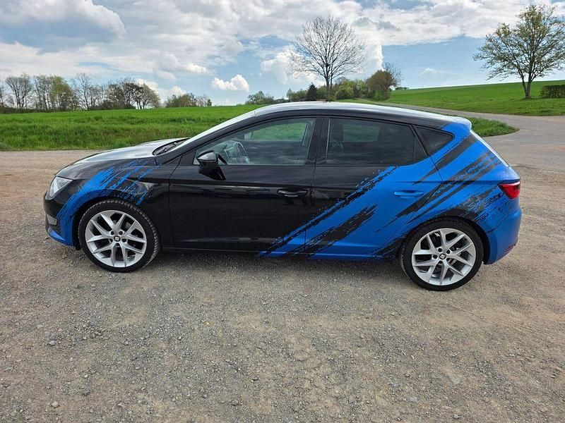 Second-hand Seat Leon FR 150 CP (110 kW) 2015 Negru Berlinǎ