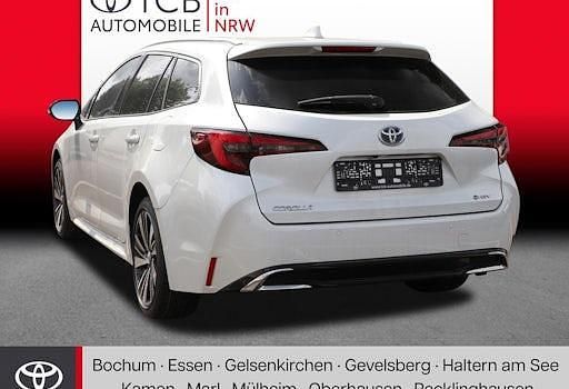 Neu Toyota Corolla 180 PS (132 kW) 2026 Weiß Kombi