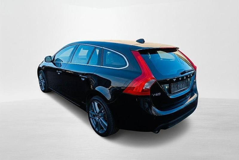 Gebraucht Volvo V60 Summum 215 PS (158 kW) 2012 Schwarz Kombi
