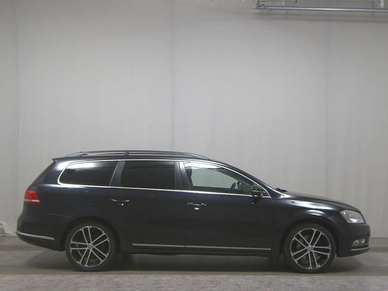 Schwarz Gebraucht 2012 VW Passat Comfortline Kombi | 5.980 € (Guter Preis) - Bild 1/4