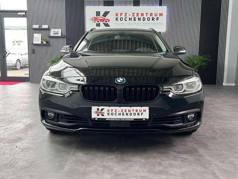 Gebraucht BMW 330 Performance 252 PS (185 kW) 2018 Schwarz Limousine