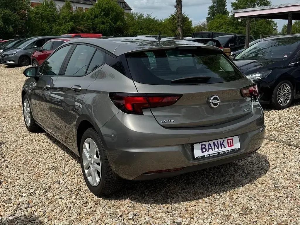 Brugt Opel Astra 150 HK (110 kW) 2017 Beige Sedan