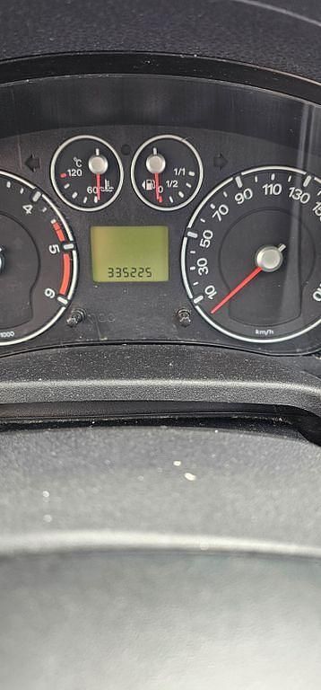 Weiß Gebraucht 2008 Ford Fiesta Ghia Kleinwagen | 1.000 € (Fairer Preis) - Bild 1/4