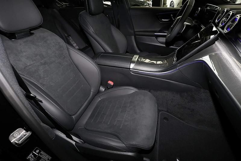 Gebraucht Mercedes C300 AMG 258 PS (189 kW) 2026 Metalliclack obsidianschwarz Limousine