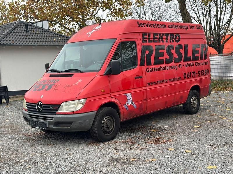 Rot Gebraucht 2000 Mercedes Sprinter Van | 5.990 € (Fairer Preis) - Bild 1/4