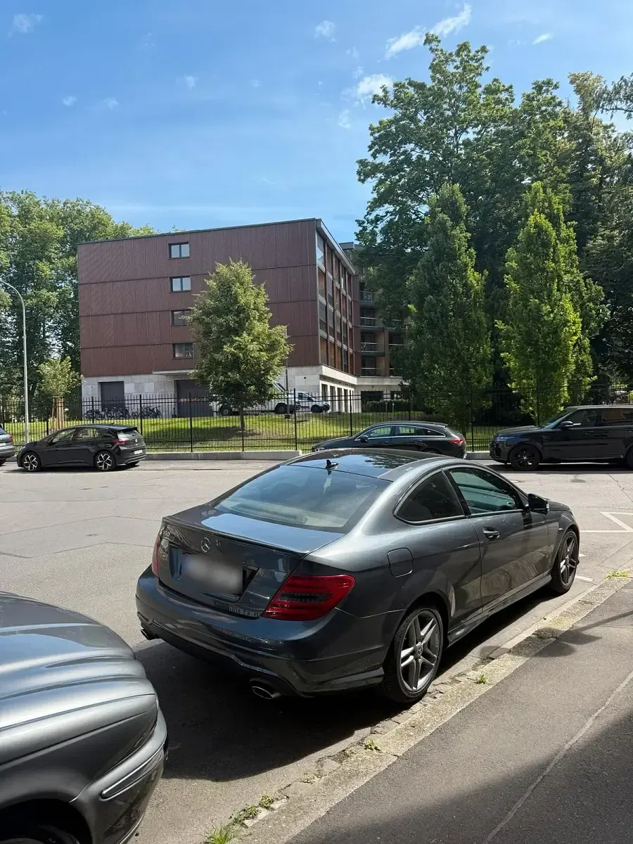 Gebraucht Mercedes C350 306 PS (225 kW) 2012 Andere farben Coupé