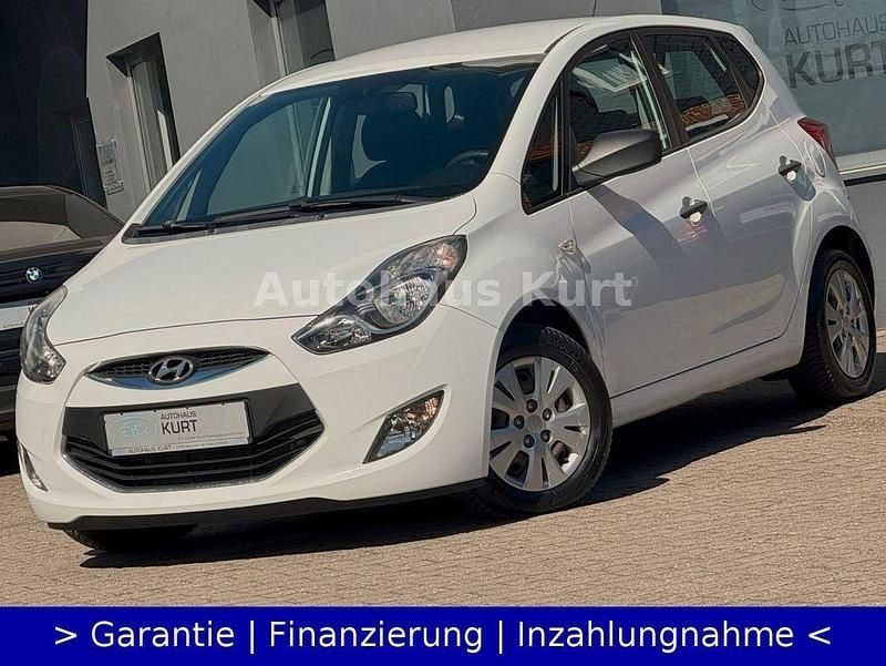 Weiß Gebraucht 2011 Hyundai ix20 Classic Van / Kleinbus | 5.999 € (Guter Preis) - Bild 1/4