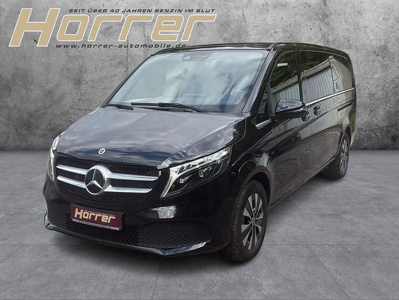 Schwarz Gebraucht 2023 Mercedes V300 Avantgarde Van / Kleinbus | 57.890 € (Superpreis) - Bild 1/4
