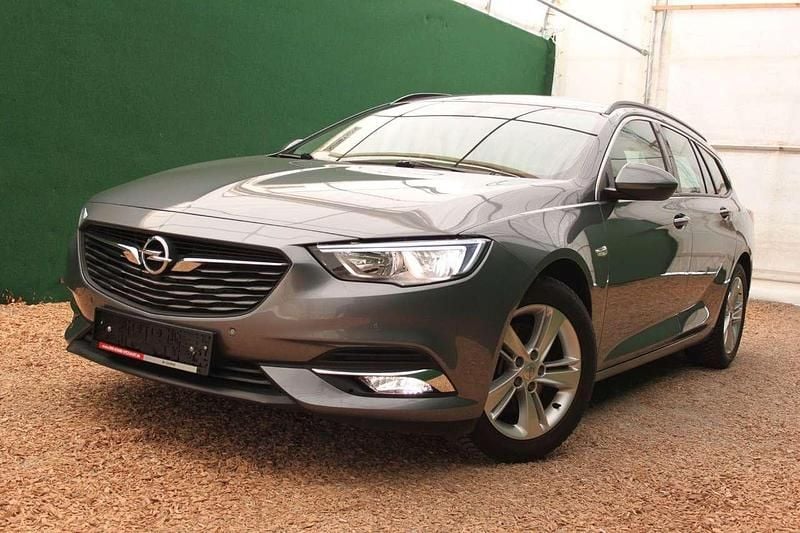 Second-hand Opel Insignia 165 CP (121 kW) 2017 Gri Break
