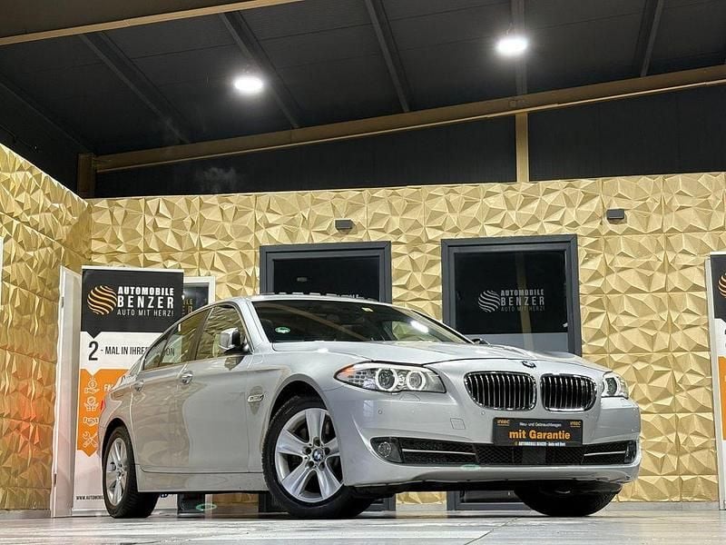 Gebraucht BMW 528 Sport Line 258 PS (189 kW) 2010 Silber Limousine