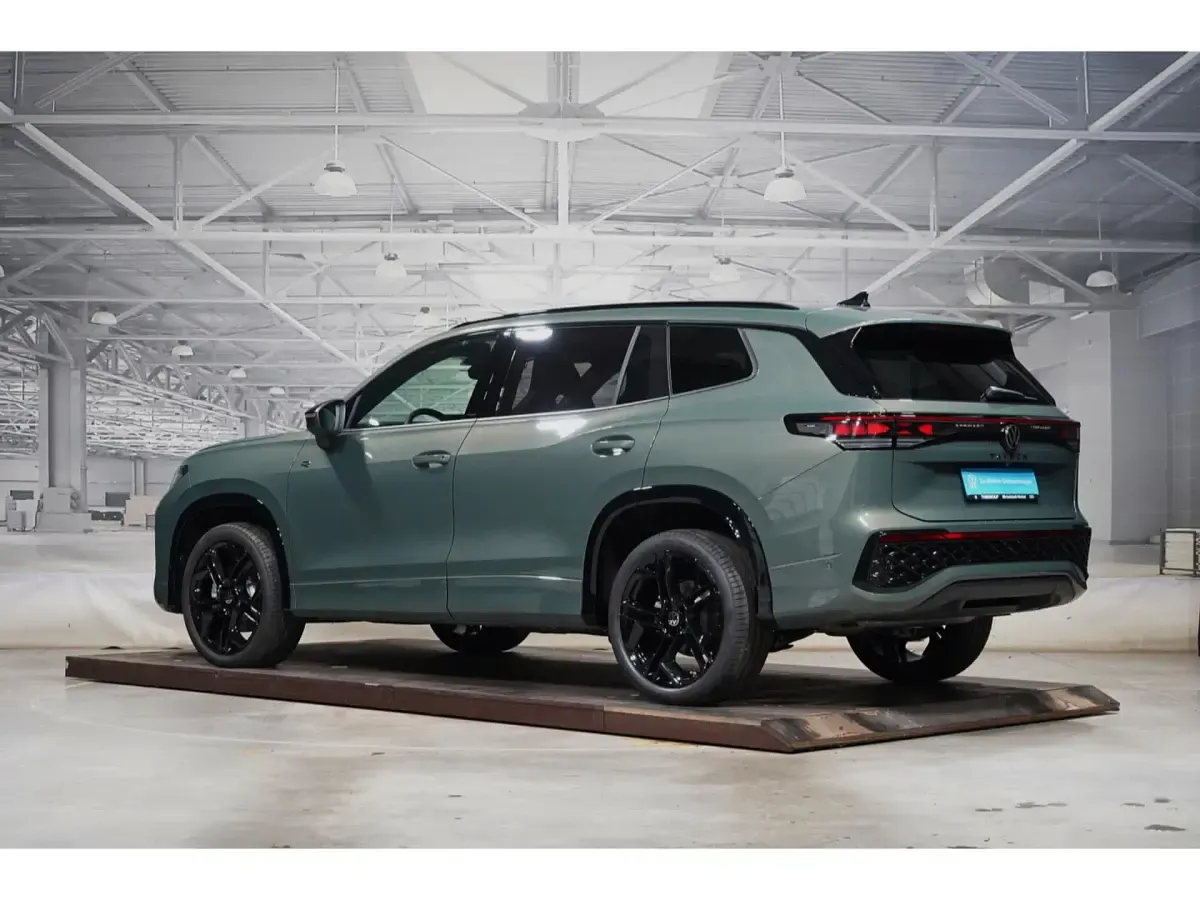 Gebraucht VW Tayron R-line 204 PS (150 kW) 2026 SUV
