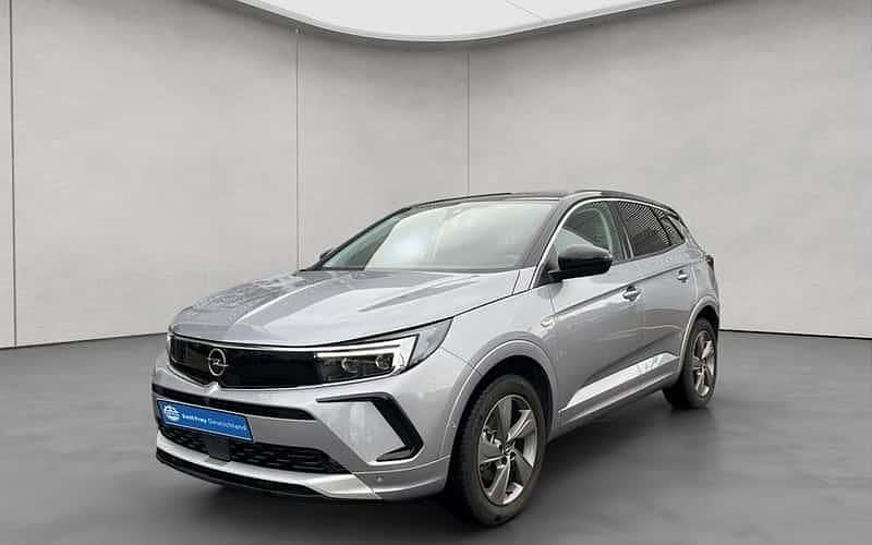 Silber Gebraucht 2024 Opel Grandland X Elegance SUV | 24.490 € (Fairer Preis) - Bild 1/4