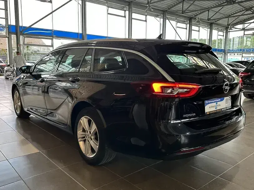 Gebraucht Opel Insignia Elegance 122 PS (89 kW) 2023 Schwarz Kombi