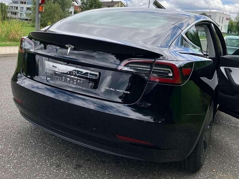 Second-hand Tesla Model 3 350 kW (476 CP) 2020 Negru Berlinǎ