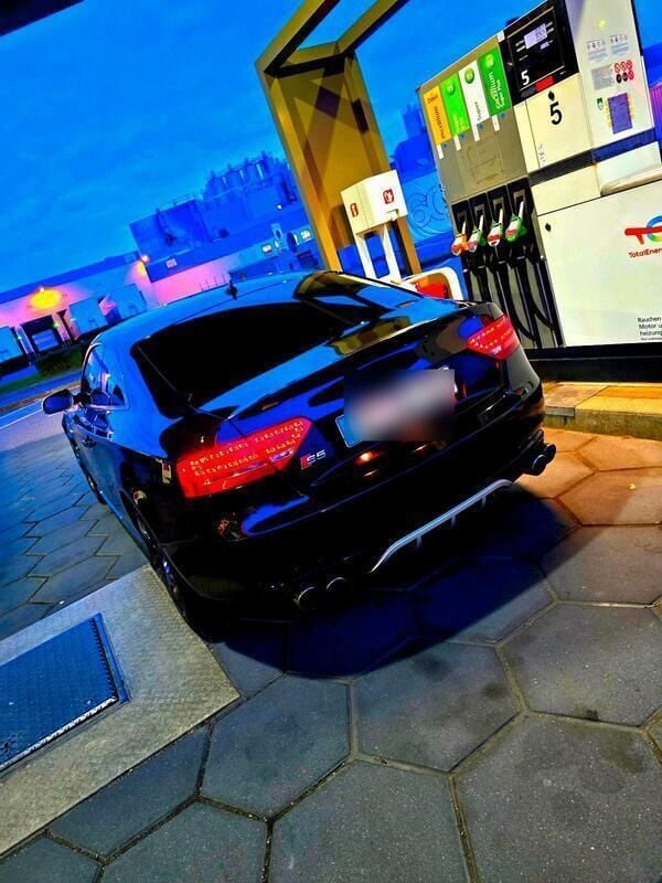 Schwarz Gebraucht 2010 Audi S5 Premium Coupé | 11.500 € - Bild 1/4
