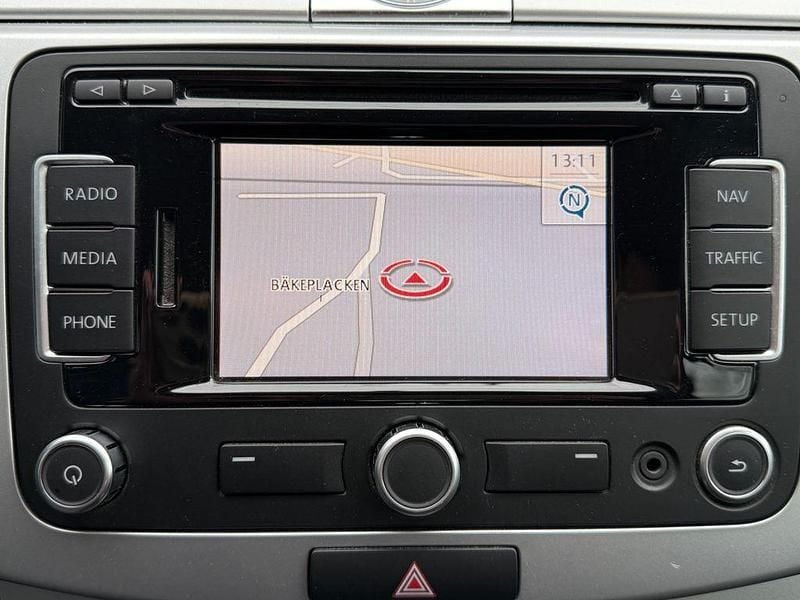 Gebraucht VW Passat Trendline 140 PS (102 kW) 2012 Blau Limousine