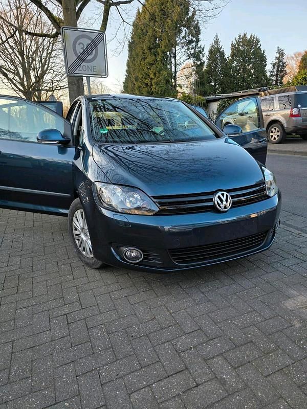 Gebraucht VW Golf VI Trendline 105 PS (77 kW) 2010 Andere farben Kleinwagen