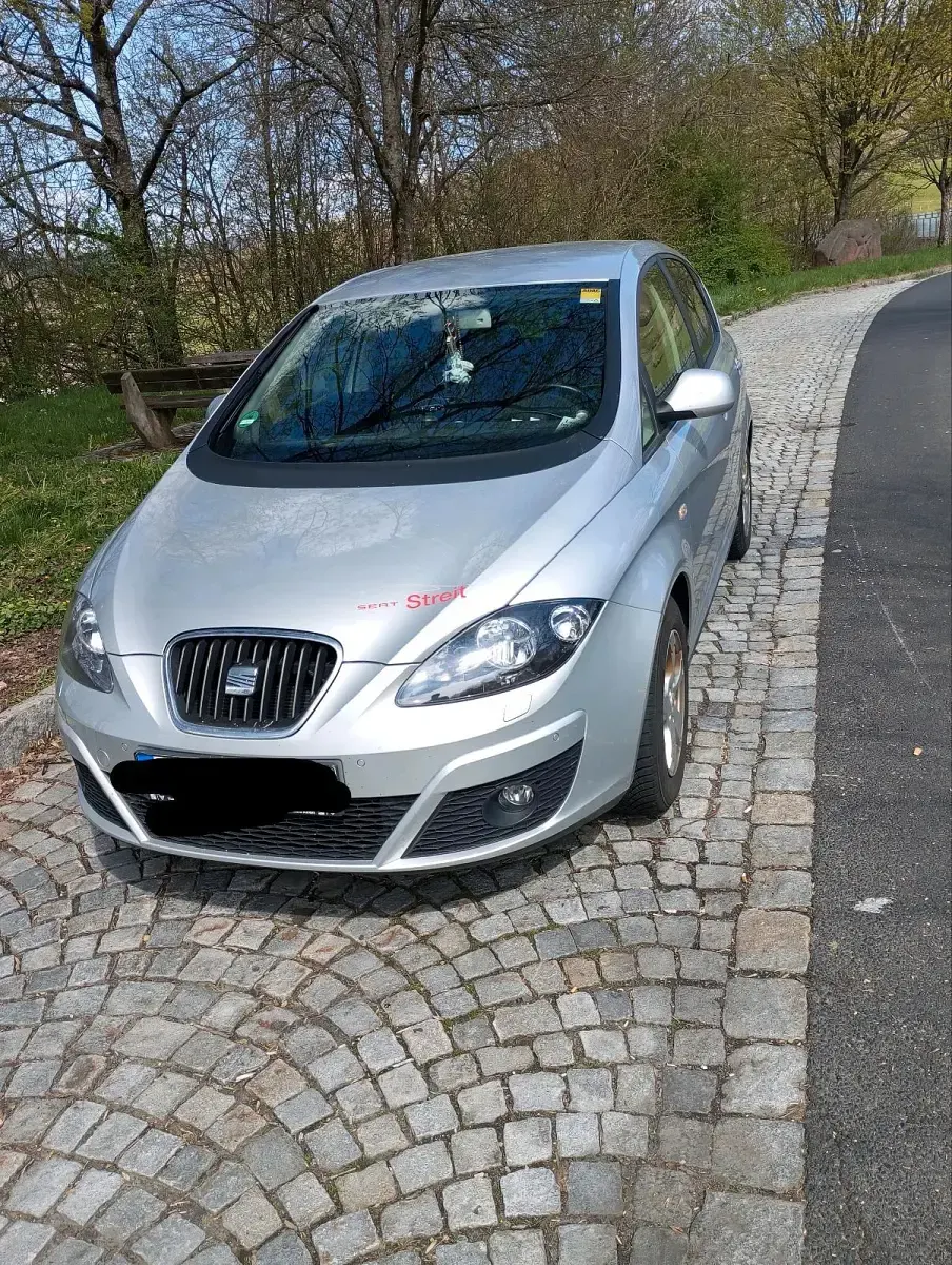 Usado Seat Altea 105 HP (77 kW) 2014 Prateado Monovolume