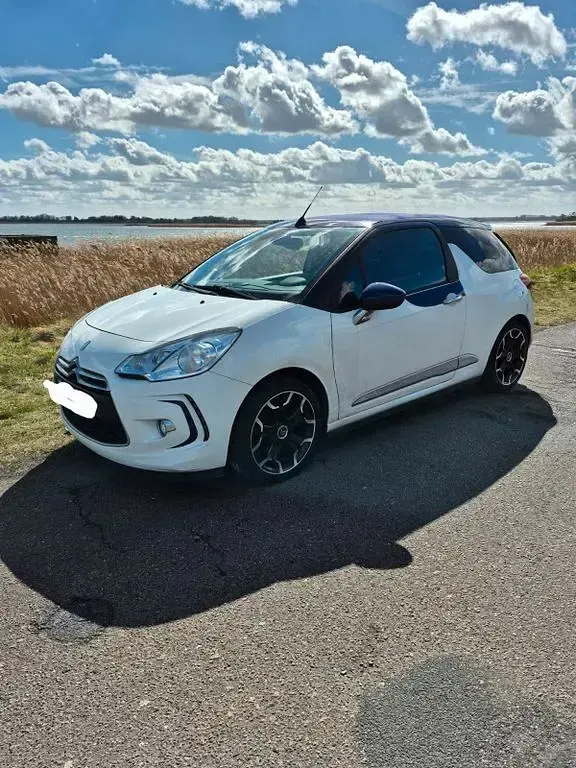 Gebraucht Citroën DS3 So Chic 120 PS (88 kW) 2013 Weiß Limousine