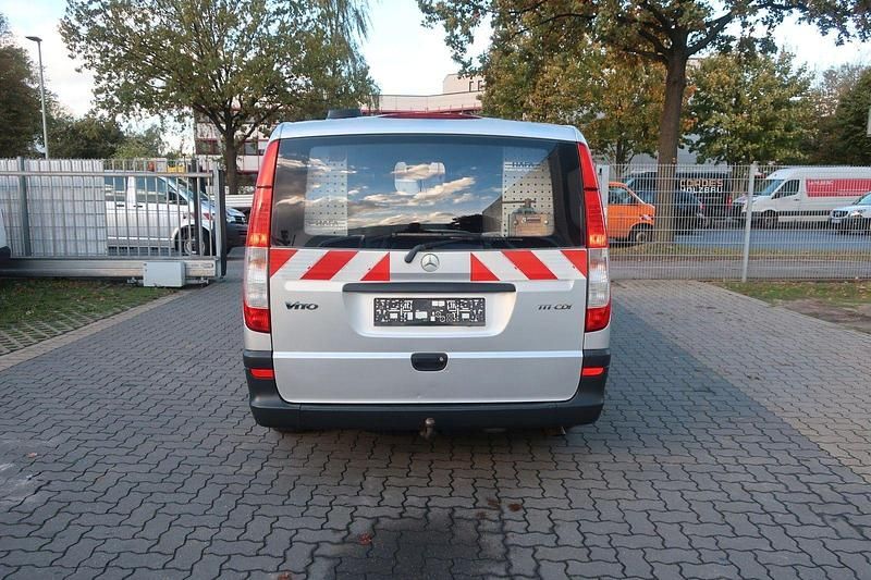 Gebraucht Mercedes Vito 116 PS (85 kW) 2009 Silber Van