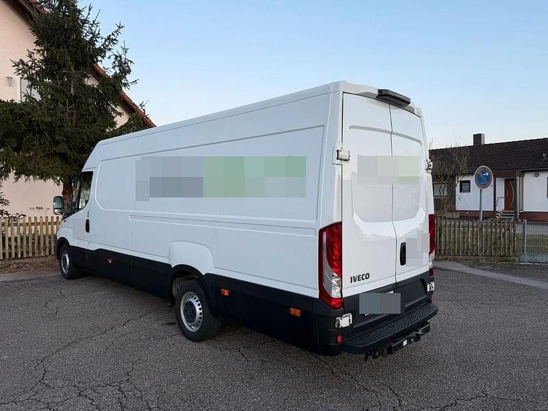 Gebraucht Iveco Daily 170 PS (125 kW) 2024 Weiß Van / Kleinbus