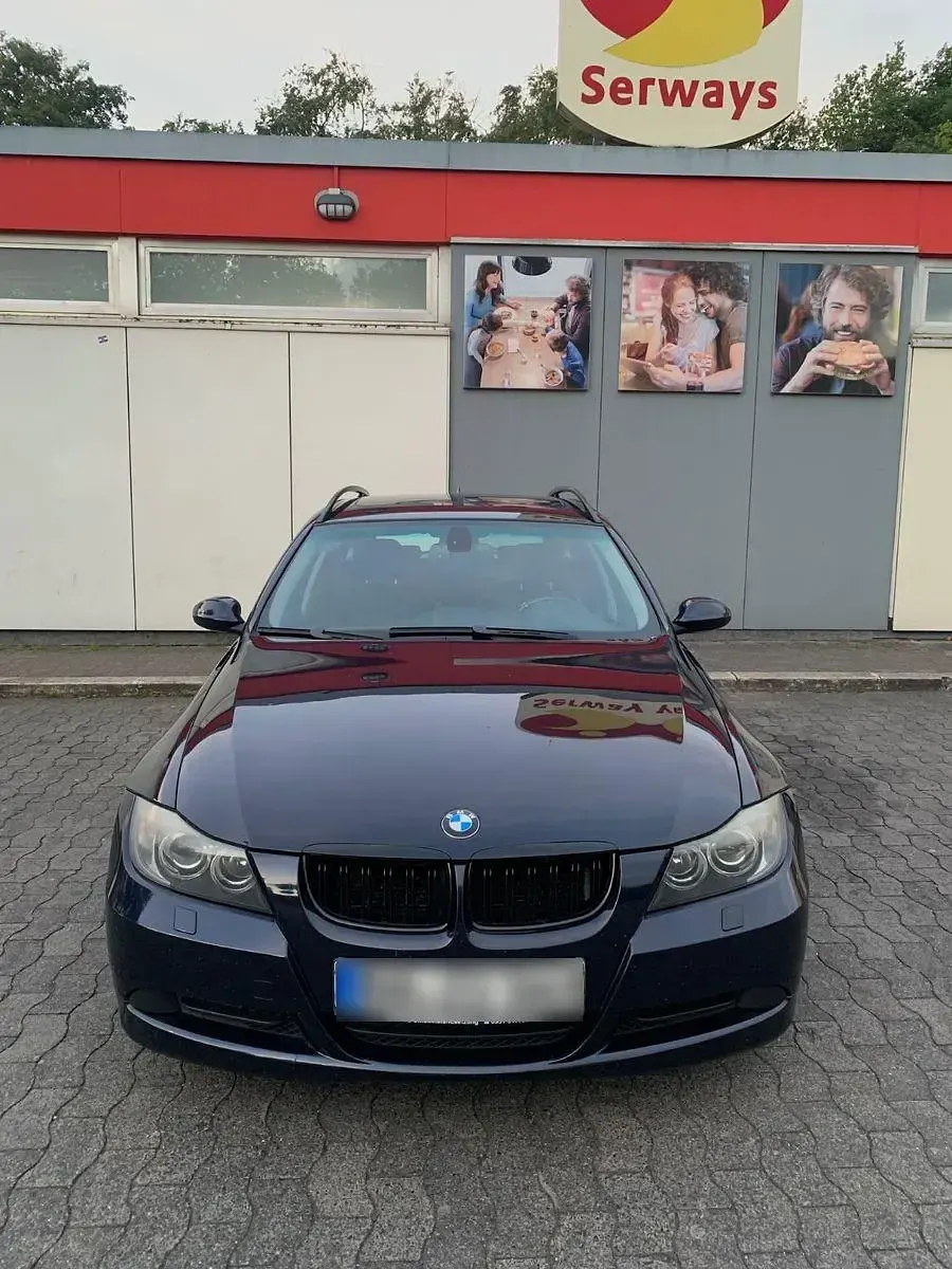 Gebraucht BMW 318 M Sport 122 PS (89 kW) 2006 Blau Kombi