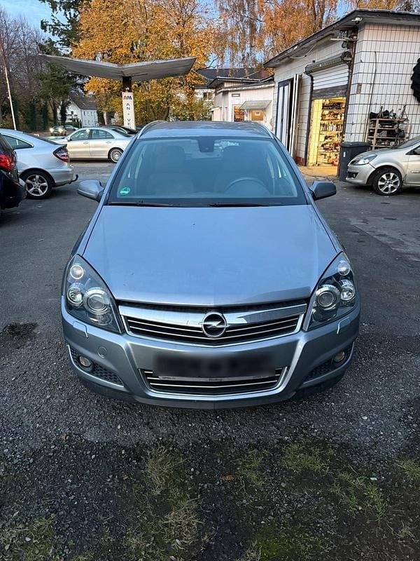Gebraucht Opel Astra 115 PS (84 kW) 2008 Grau Kombi