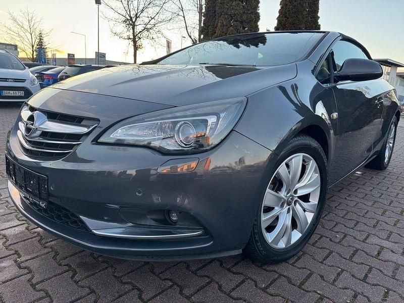 Grau Gebraucht 2013 Opel Cascada Innovation Cabrio | 9.750 € (Fairer Preis) - Bild 1/4