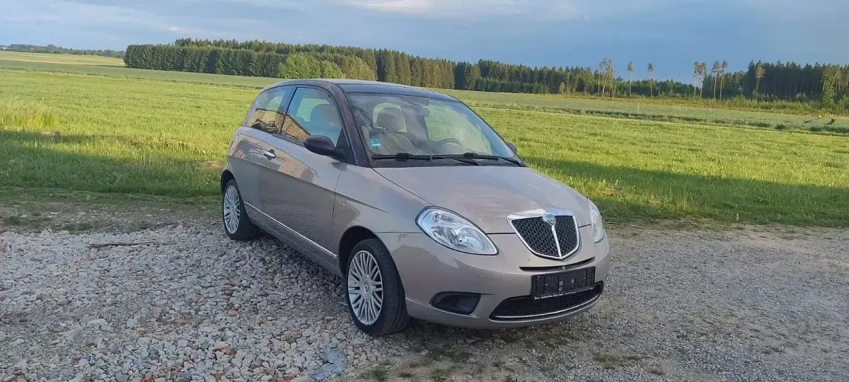 Gebraucht Lancia Ypsilon 80 PS (58 kW) 2008 Kleinwagen
