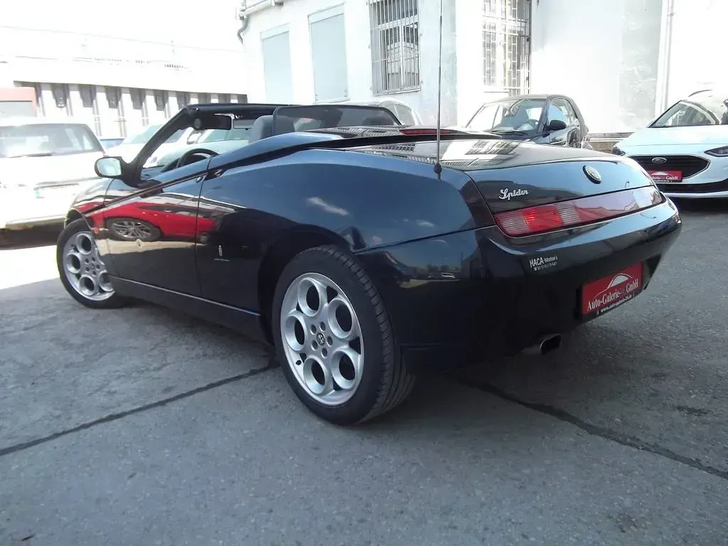 Occasion Alfa Romeo Spider 150 ch (110 kW) 2001 Noir Cabriolet
