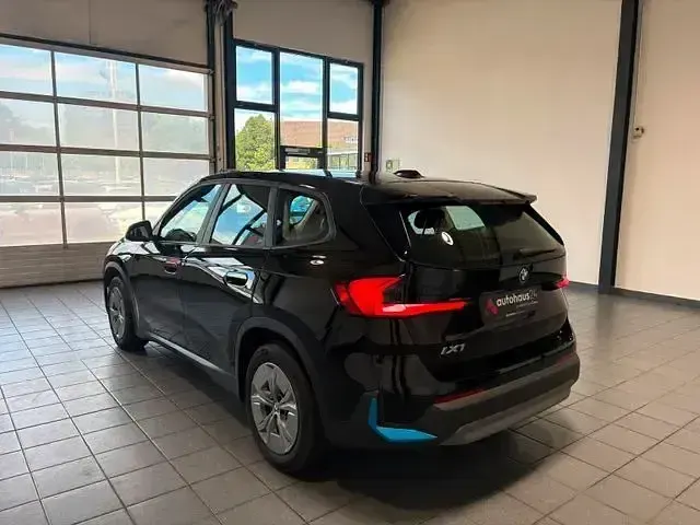 Gebraucht BMW iX1 Performance 230 kW (313 PS) 2023 Schwarz SUV
