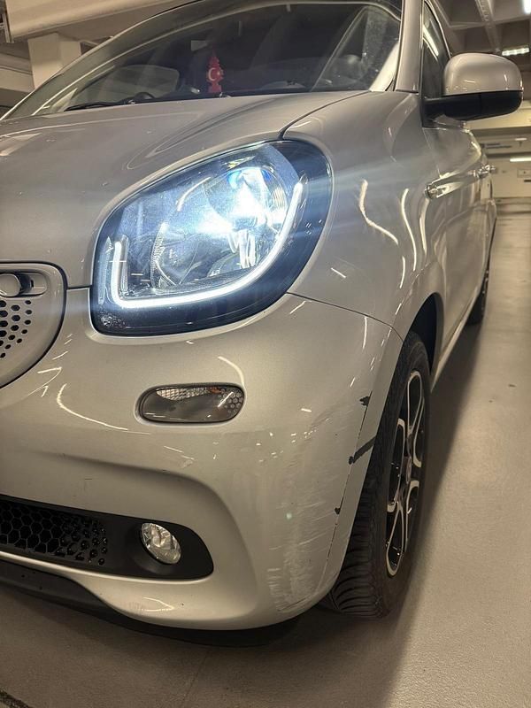 Usata Smart ForFour 90 CV (66 kW) 2015 Grigio Utilitaria