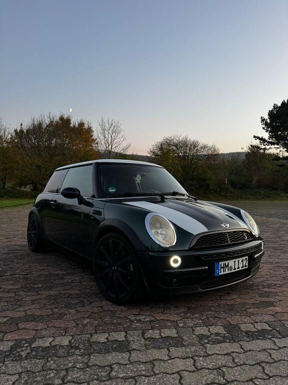 Grün Gebraucht 2004 Mini Cooper Kleinwagen | 2.100 € (Guter Preis) - Bild 1/4