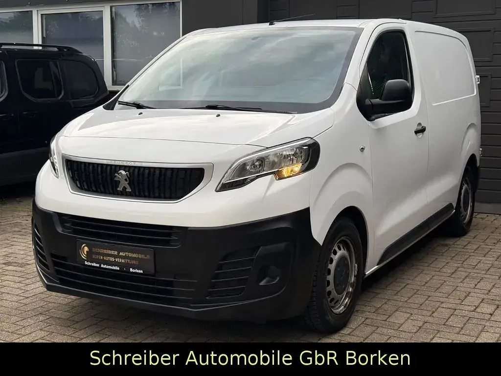 Używany Peugeot Expert 95 KM (69 kW) 2017 Biały Van