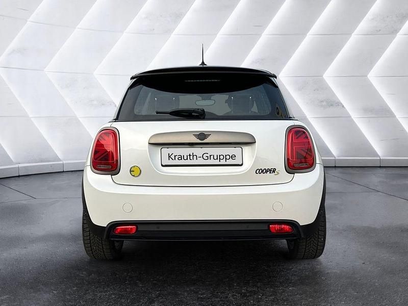 Gebraucht Mini Cooper SE 135 kW (184 PS) 2023 Weiß Kleinwagen