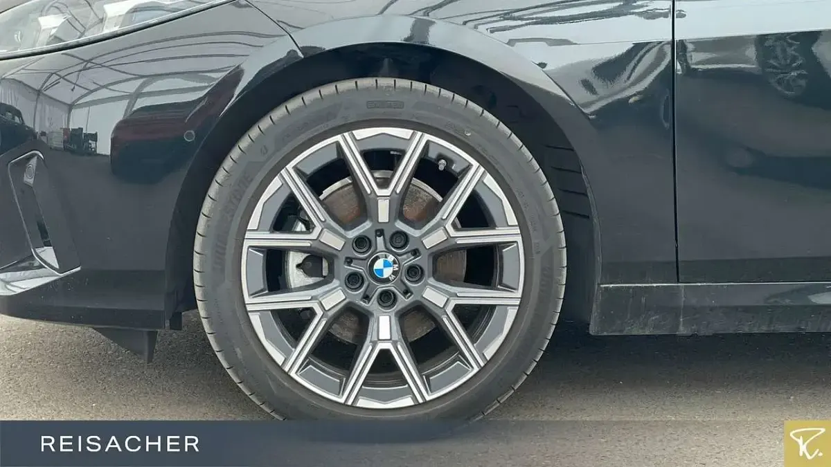 Gebraucht BMW 220 170 PS (125 kW) 2025 Saphirschwarz metallic Coupé