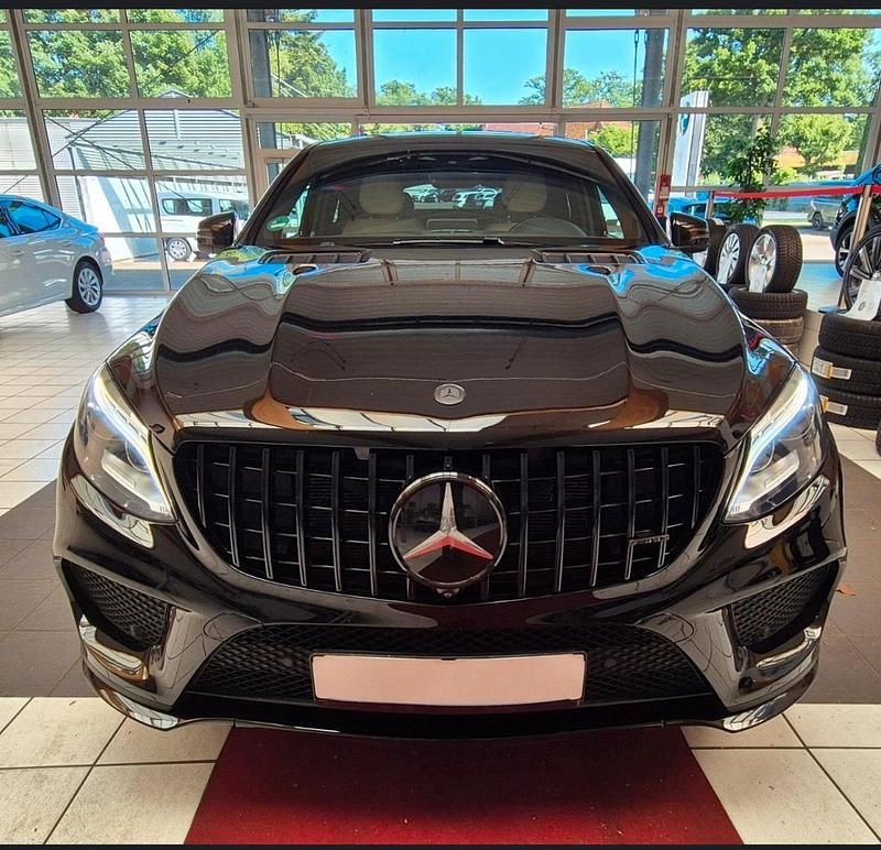 Schwarz Gebraucht 2017 Mercedes GLE43 AMG AMG Coupé | 36.500 € (Fairer Preis) - Bild 1/4