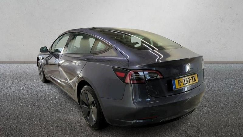 Gebraucht Tesla Model 3 Standard Range 225 kW (306 PS) 2022 Grau Limousine