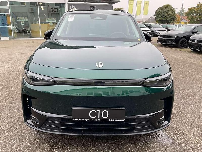 Neu Leapmotor C10 160 kW (218 PS) 2025 Glazed green SUV