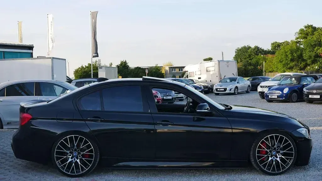 Gebraucht BMW 335 M Sport 306 PS (225 kW) 2012 Schwarz Limousine