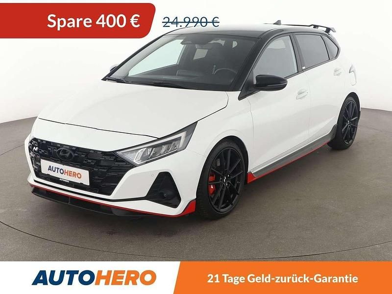 Weiß Gebraucht 2021 Hyundai i20 N Performance Limousine | 24.590 € (Etwas zu teuer) - Bild 1/3