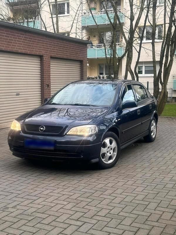 Gebraucht Opel Astra 101 PS (74 kW) 2000 Blau Kombi
